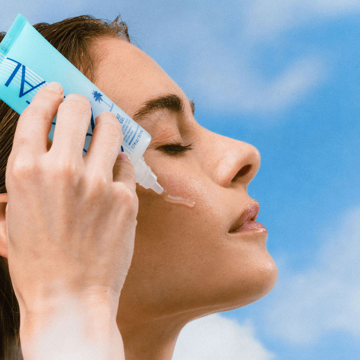 Crystal Sunscreen Gel SPF 50