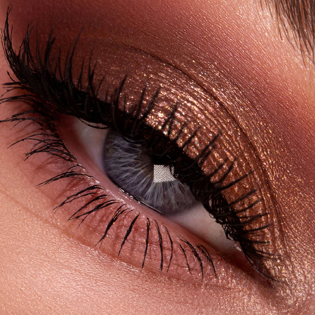 Venus In Fleurs Luxe Quad: Voyeuristic Vixen