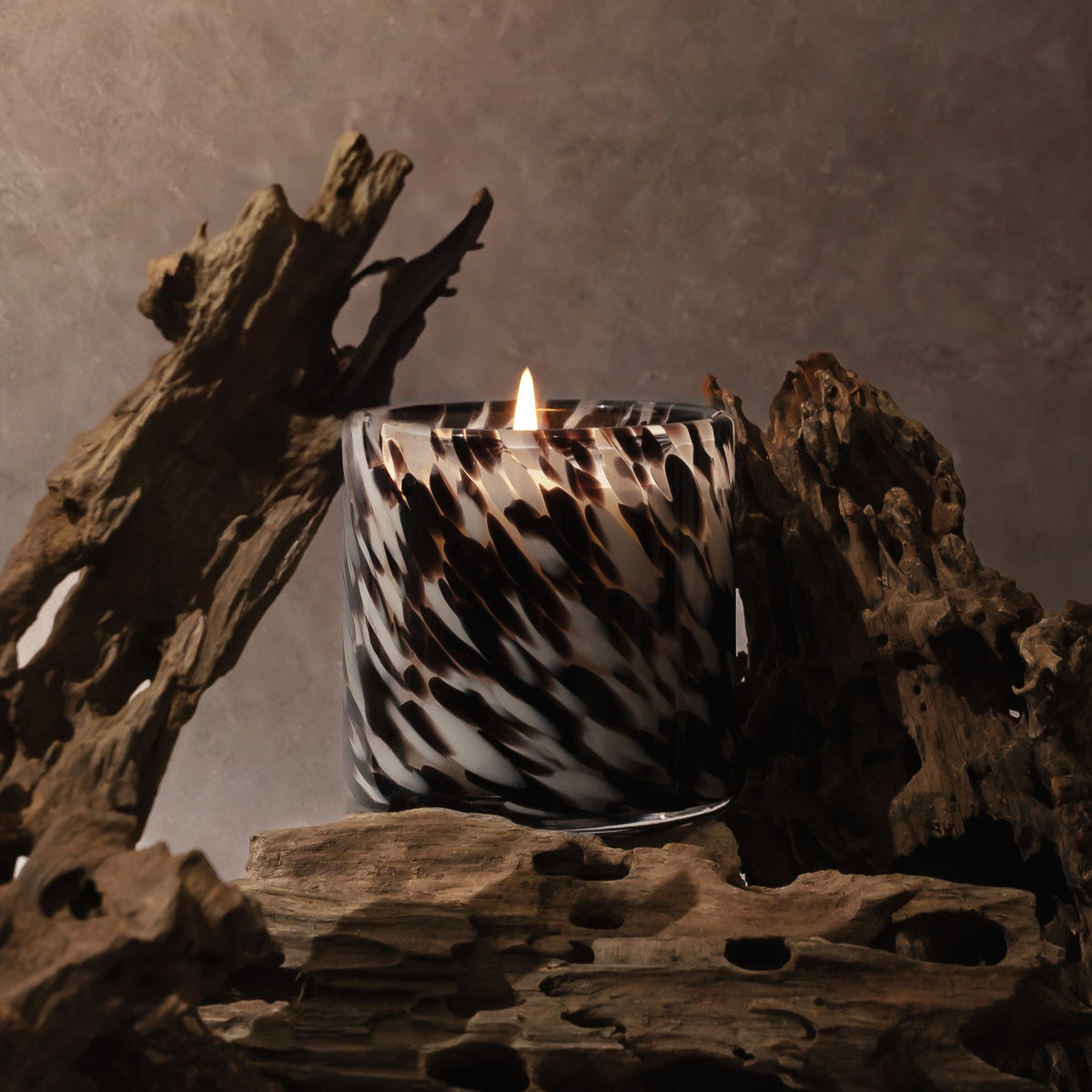 Saffron Sandalwood Candle