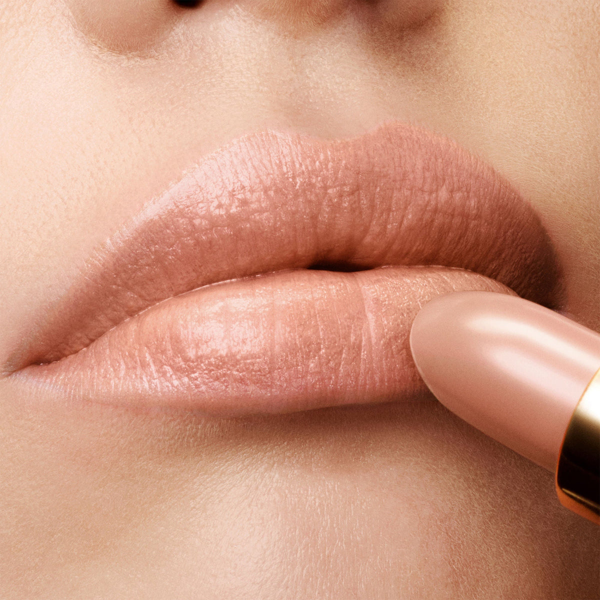 Runway Lip Color with 12 Hour Longwear