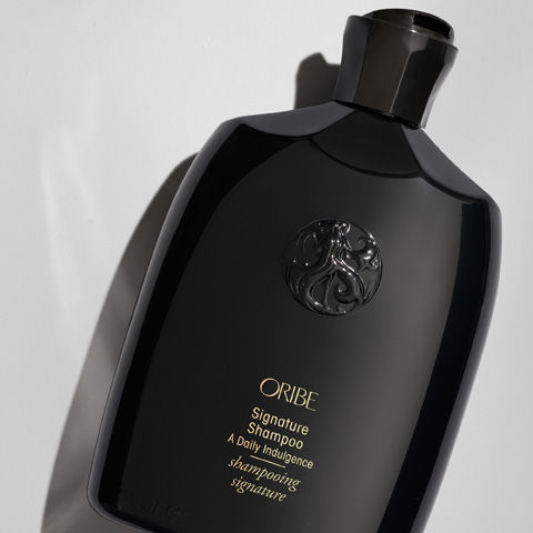 Signature Gentle Daily Shampoo for Hydration & Shine