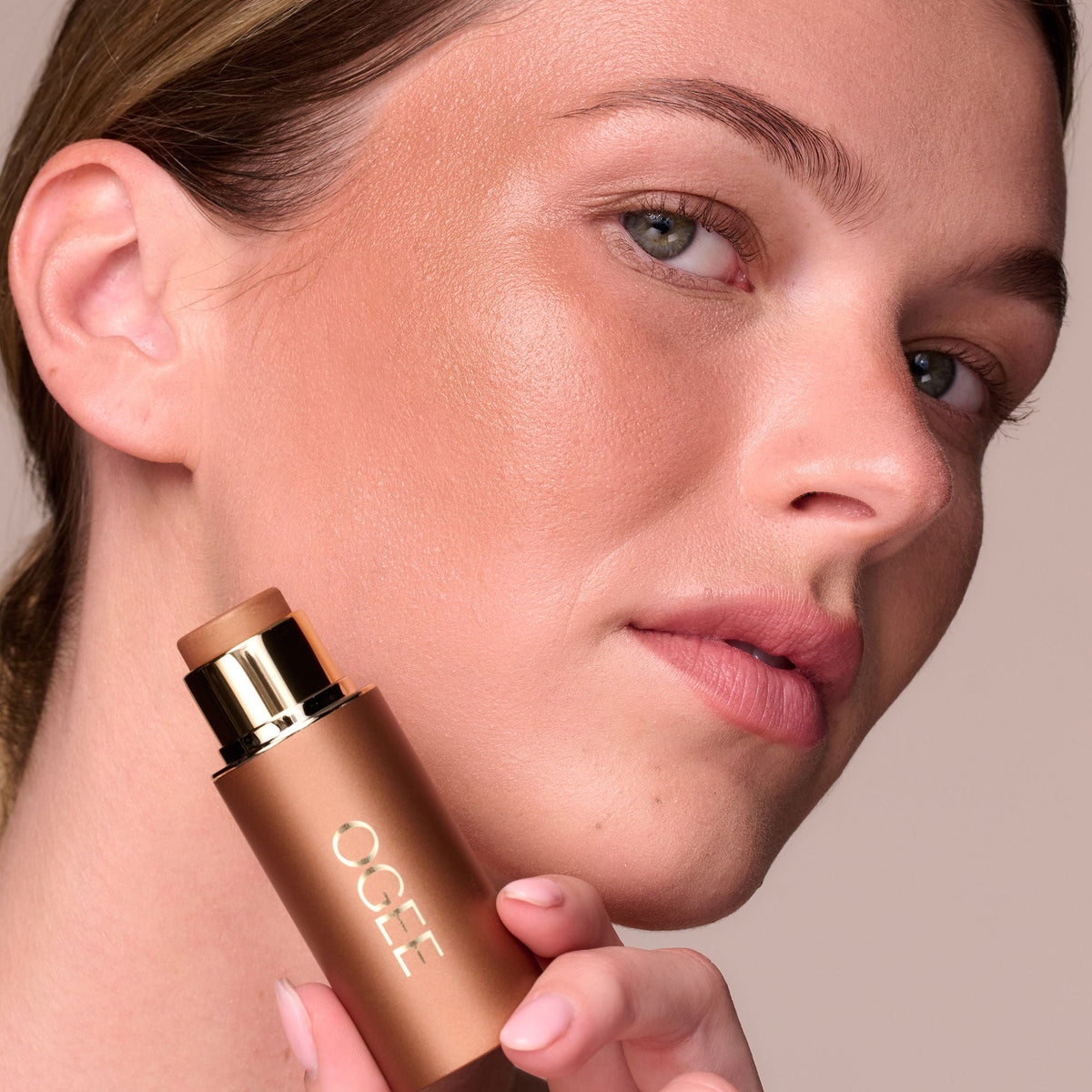 Sculpted Face Stick