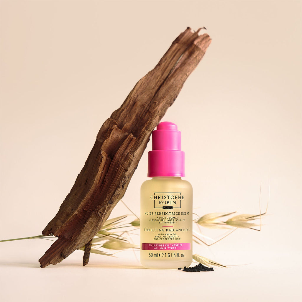 Perfecting Radiance Oil with Amla Oil