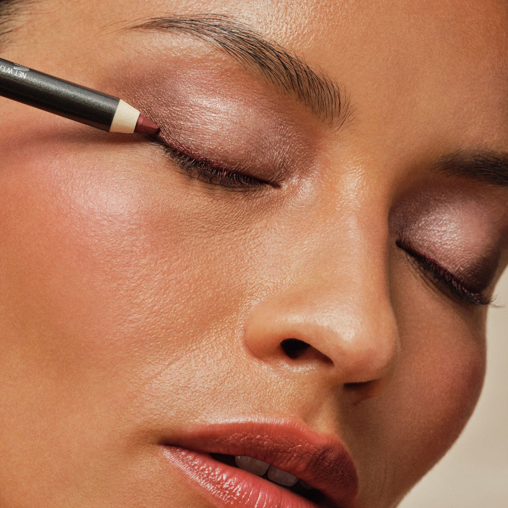 Luster Glide Eyeliner Garnet