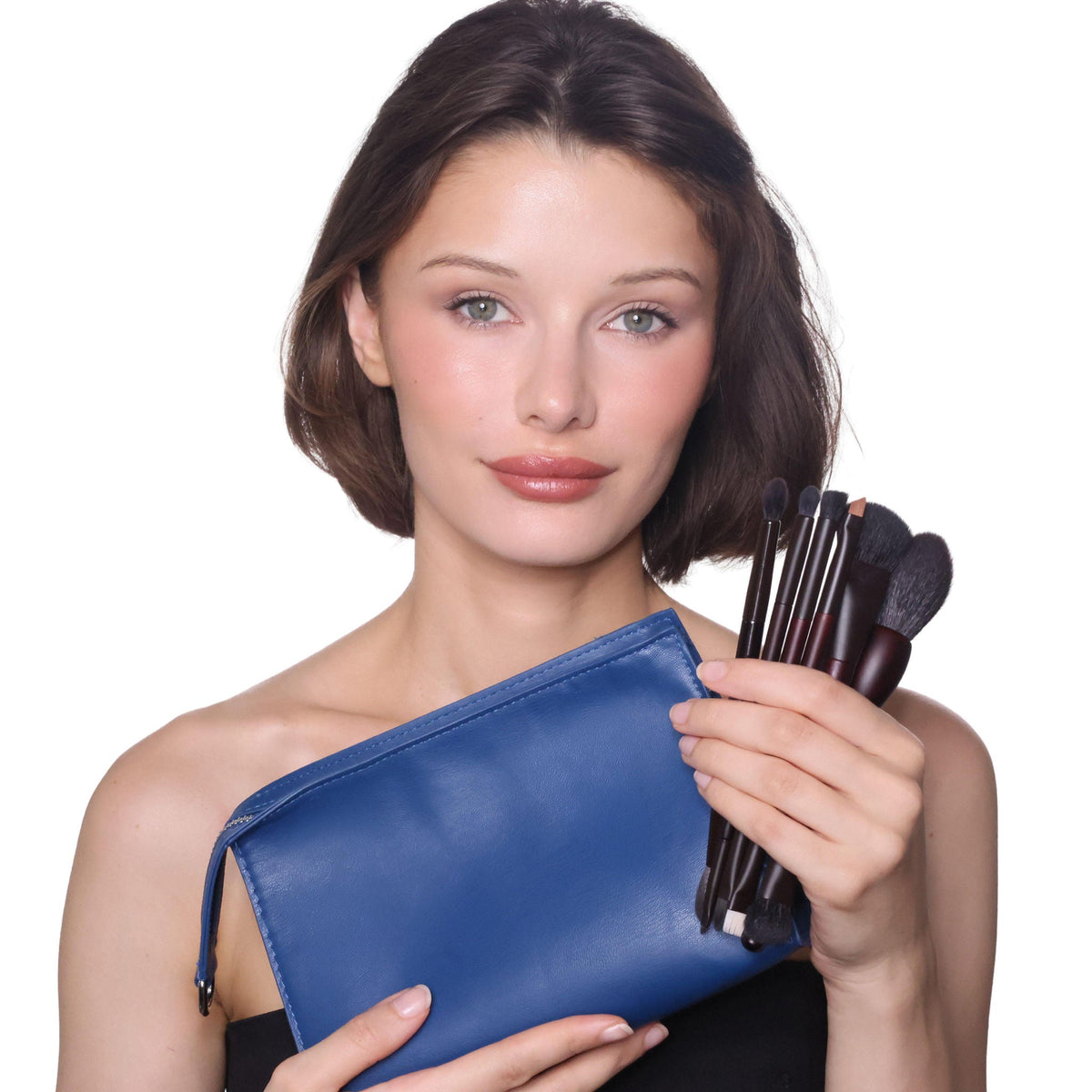 The Place. Shape & Define Brush Wardrobe
