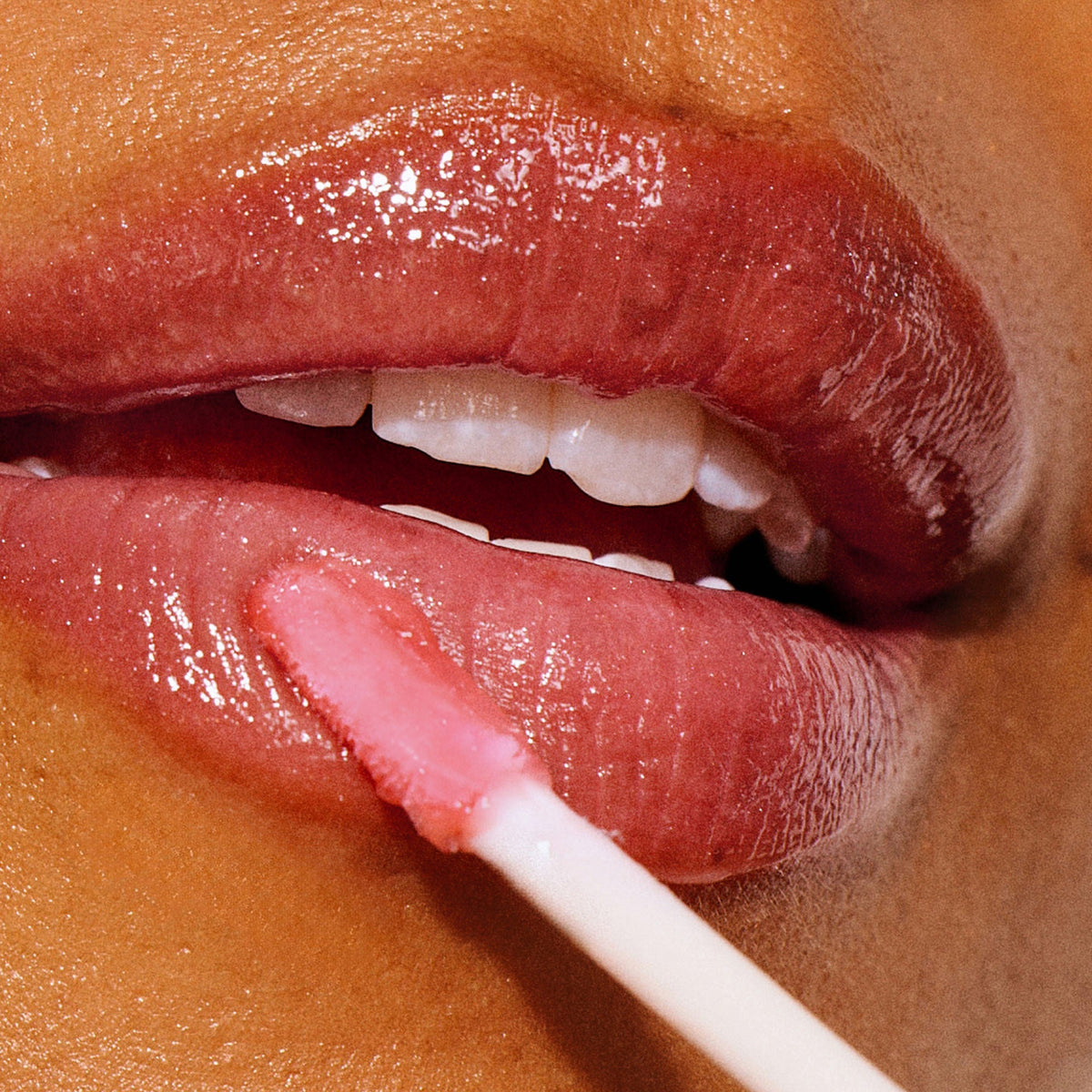 Pure Radiance Overnight Lip Treatment