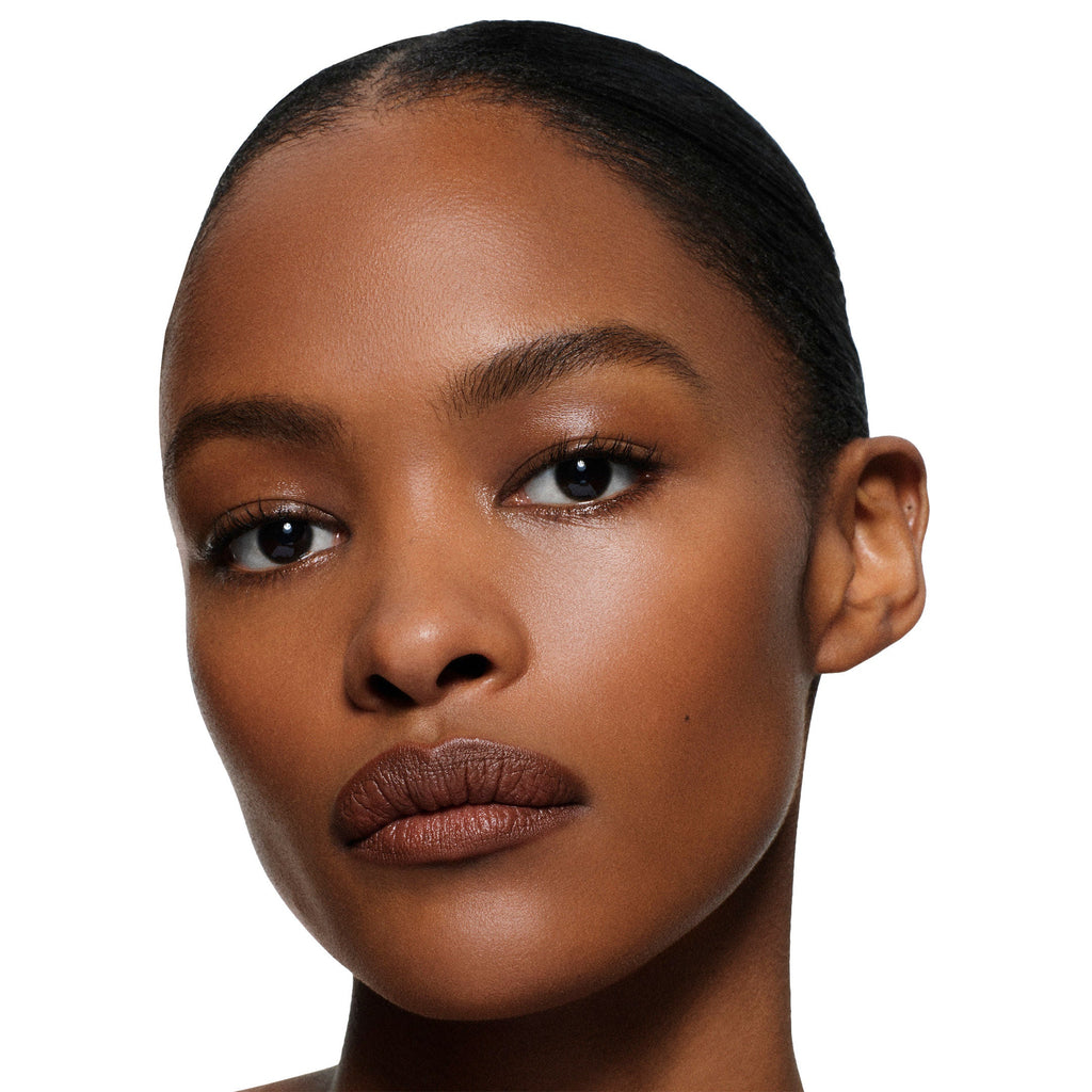 Lip Definer