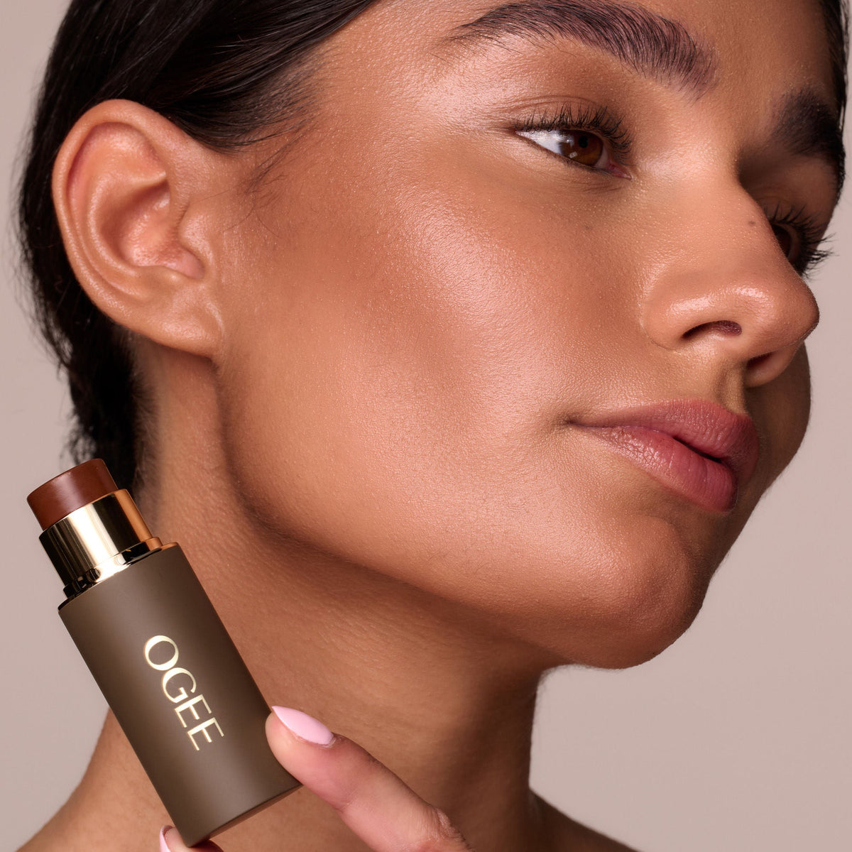 Sculpted Face Stick